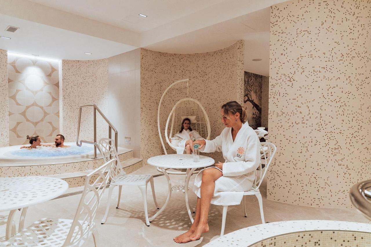 Hotel Raj Zdravia Bratislava Esterno foto